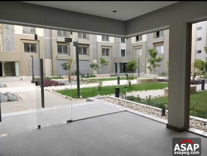 Duplex with Garden for Sale in Village Avenue Compound Duplex with Garden for Sale in Village Avenue Compound