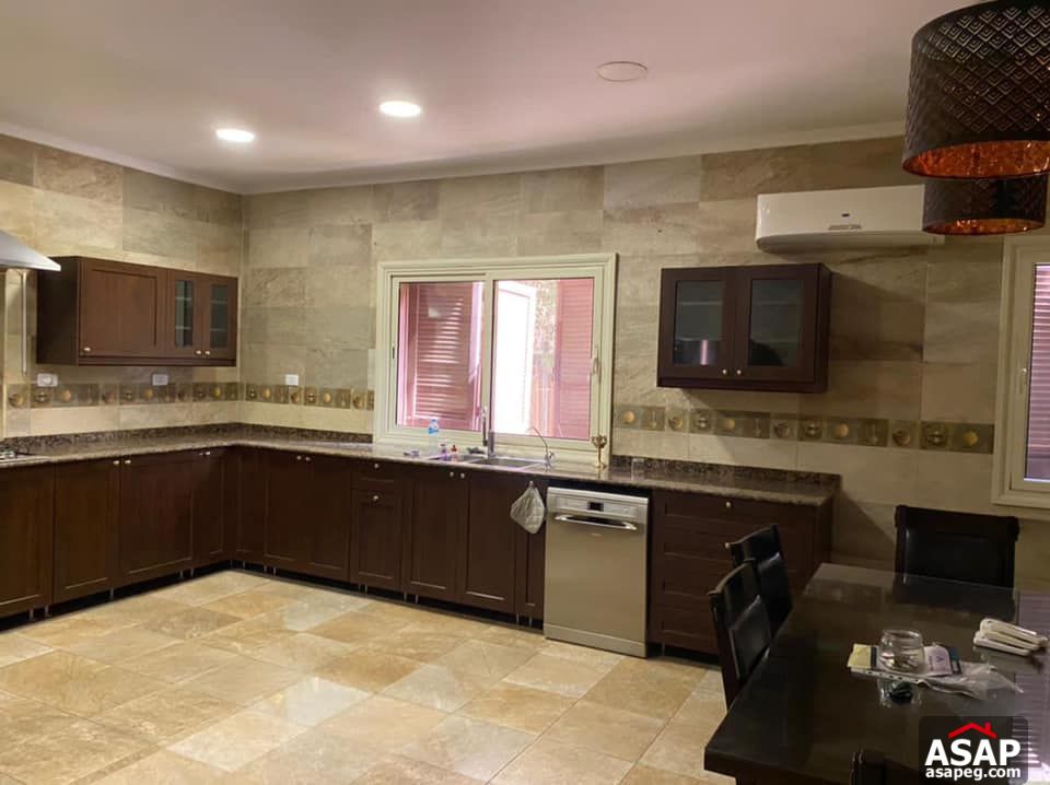 Villa with Swimming Pool for Rent in Tara Compound