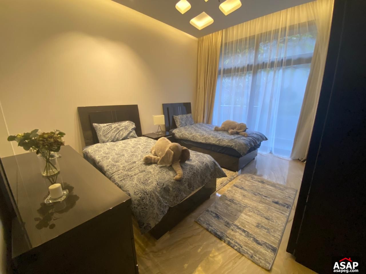 Ground Floor for Rent in the WaterWay