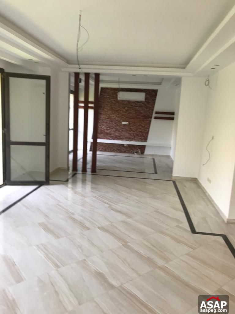 Duplex with Garden for Rent in Eastown Sodic