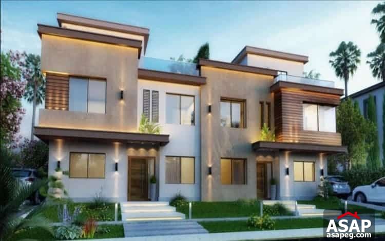Town House for Sale in Azzar Compound Town House for Sale in Azzar Compound