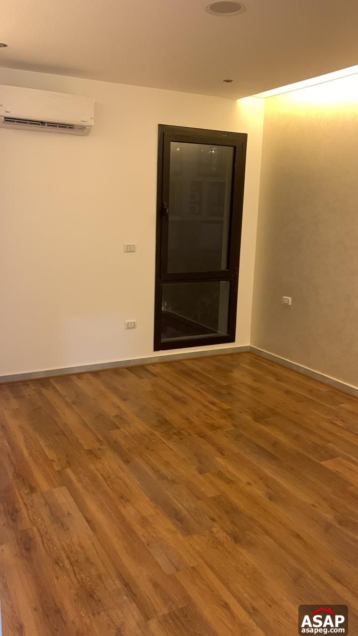 Duplex with Garden for Rent in Eastown Sodic