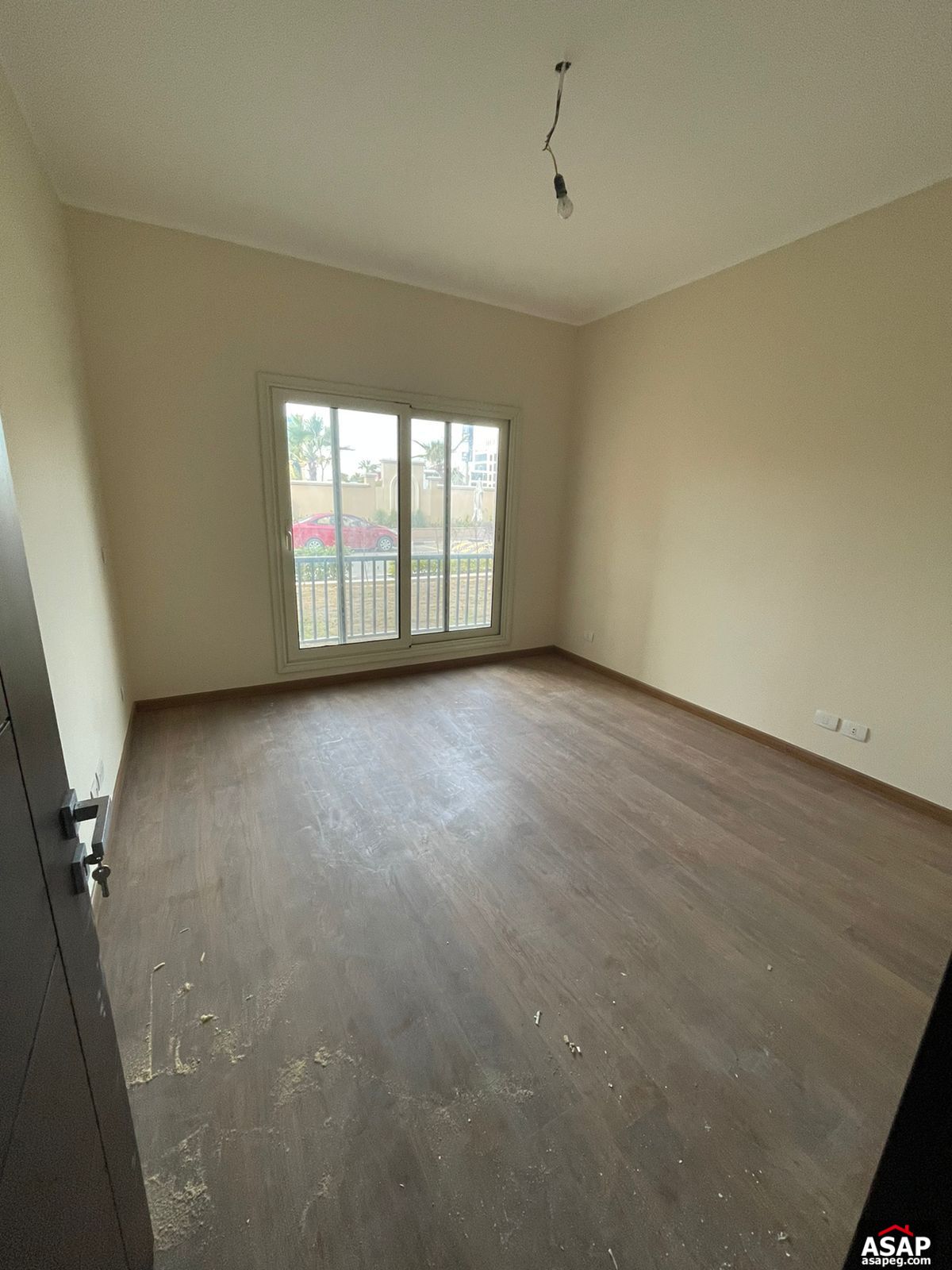 Ground Floor for Sale in 90 Avenue Ground Floor for Sale in 90 Avenue