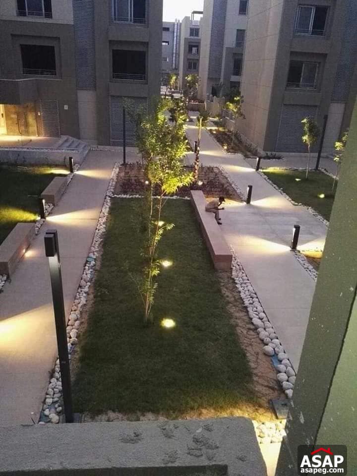 Duplex with Garden for Rent in Village Avenue Duplex with Garden for Rent in Village Avenue