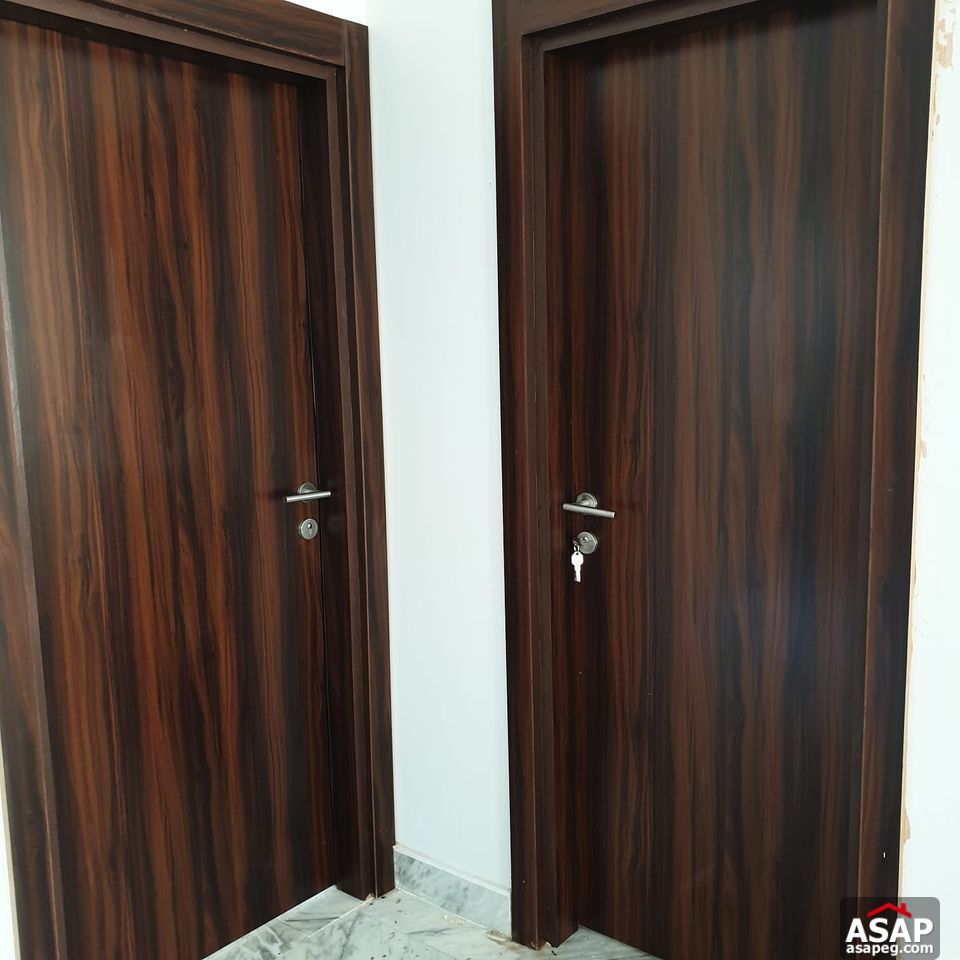 Villa with Pool for Rent in Hyde Park Villa with Pool for Rent in Hyde Park