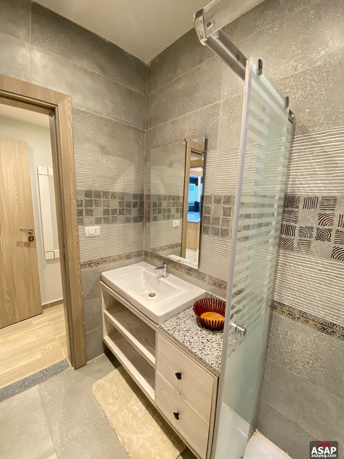 Flat for Rent in Lake View Residence Flat for Rent in Lake View Residence