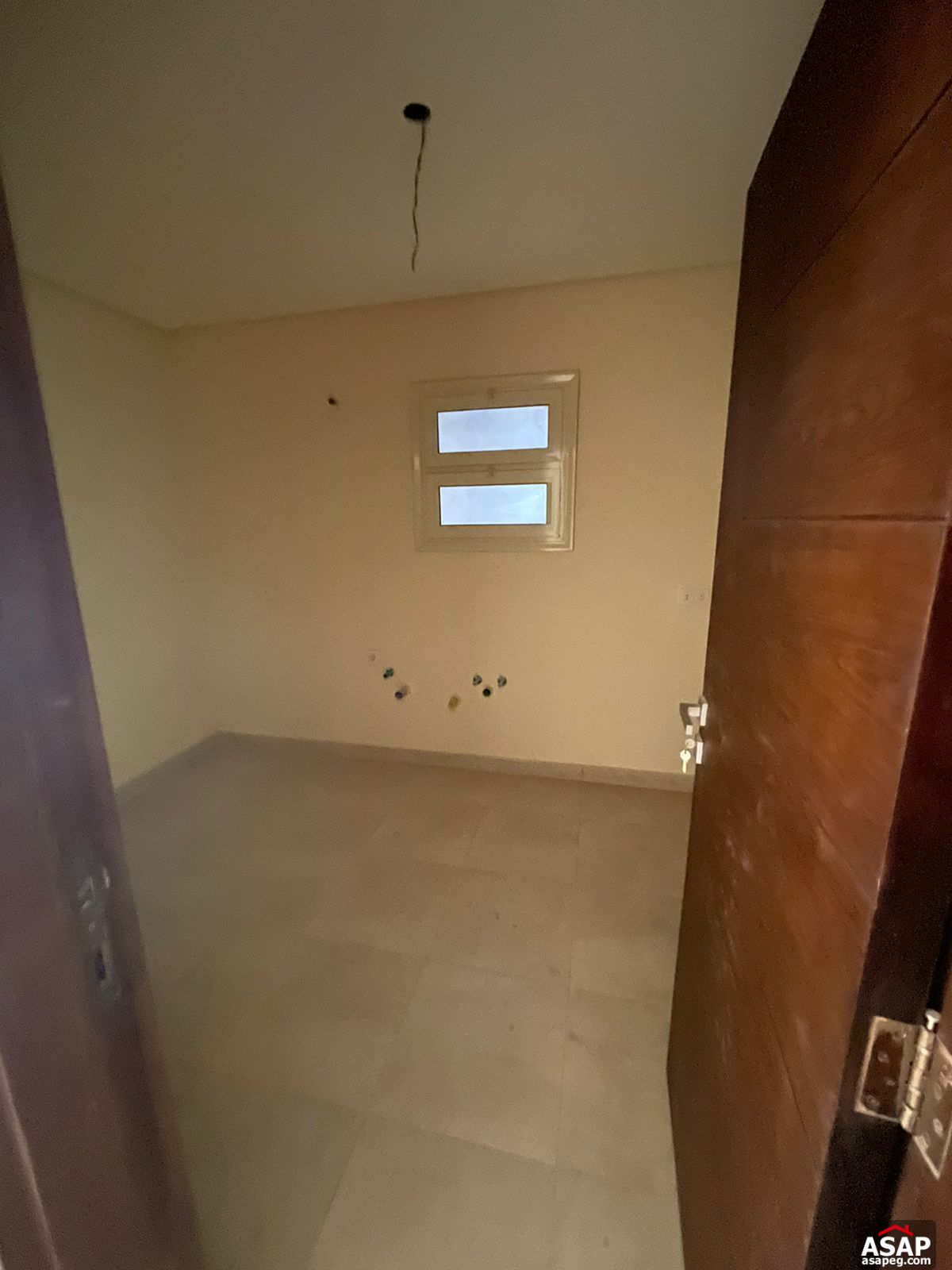 Ground Floor for Sale in 90 Avenue Ground Floor for Sale in 90 Avenue