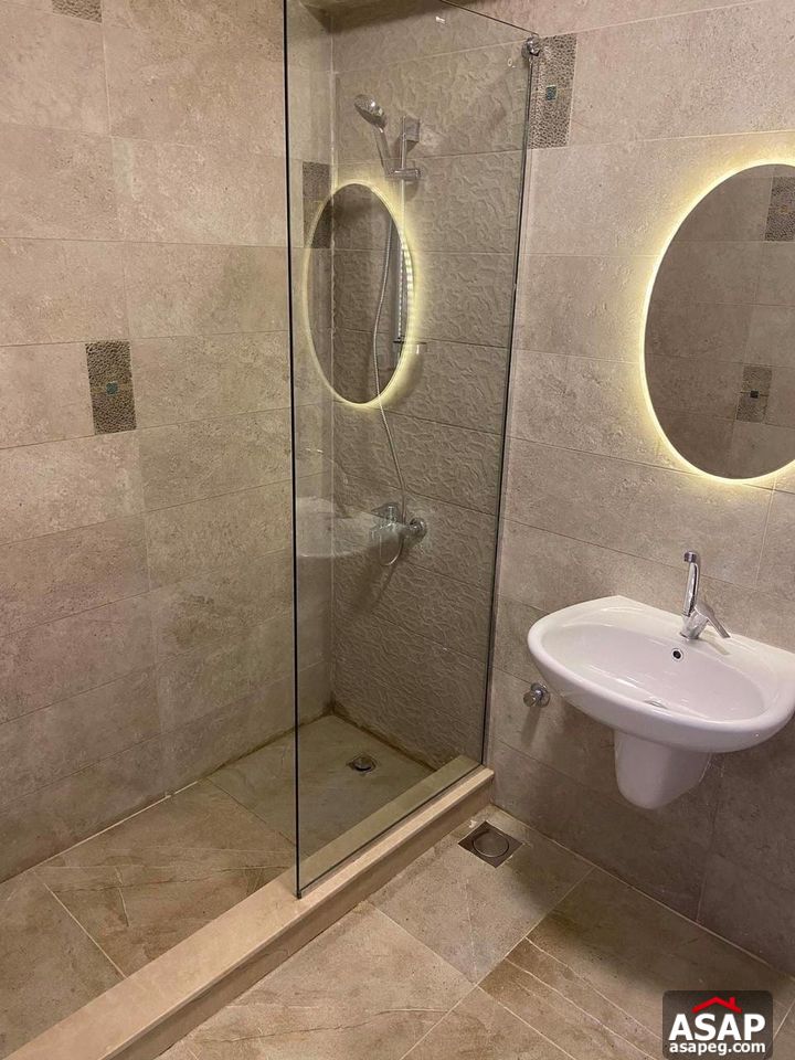 Duplex with Garden for Rent in Eastown Duplex with Garden for Rent in Eastown