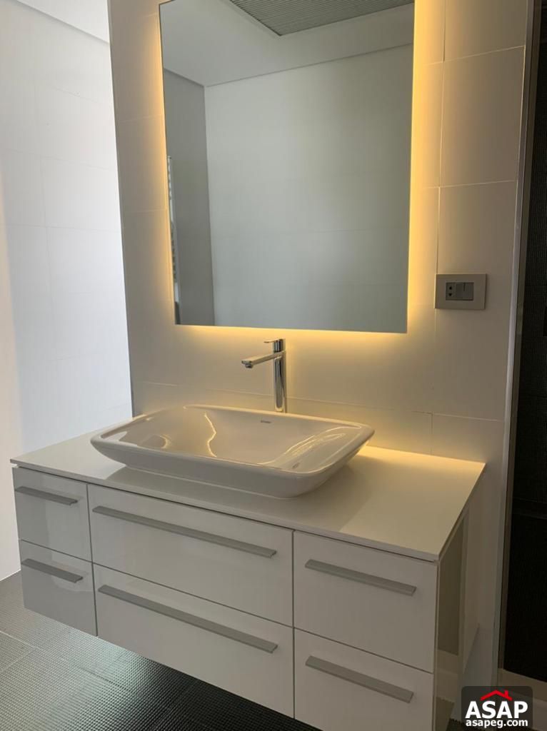 Twin House for Sale in Hyde Park Twin House for Sale in Hyde Park