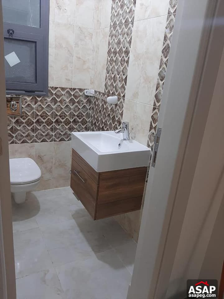 Apartment with Amazing View for Rent in Eastown Apartment with Amazing View for Rent in Eastown