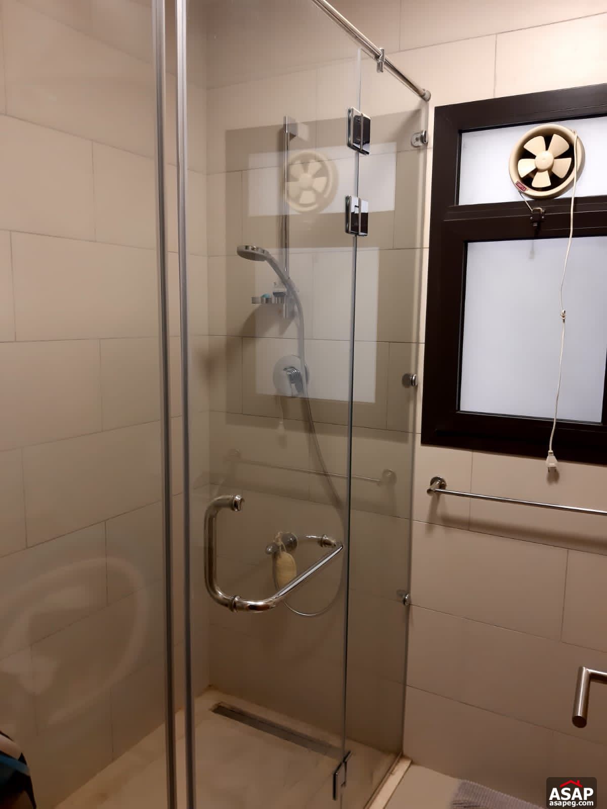 Rent Ground Floor in Eastown Compound