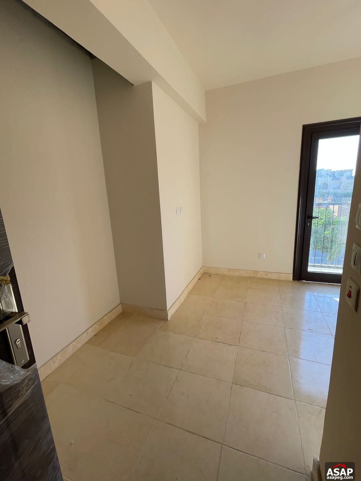 Finished Twin House for Rent in Mivida Finished Twin House for Rent in Mivida