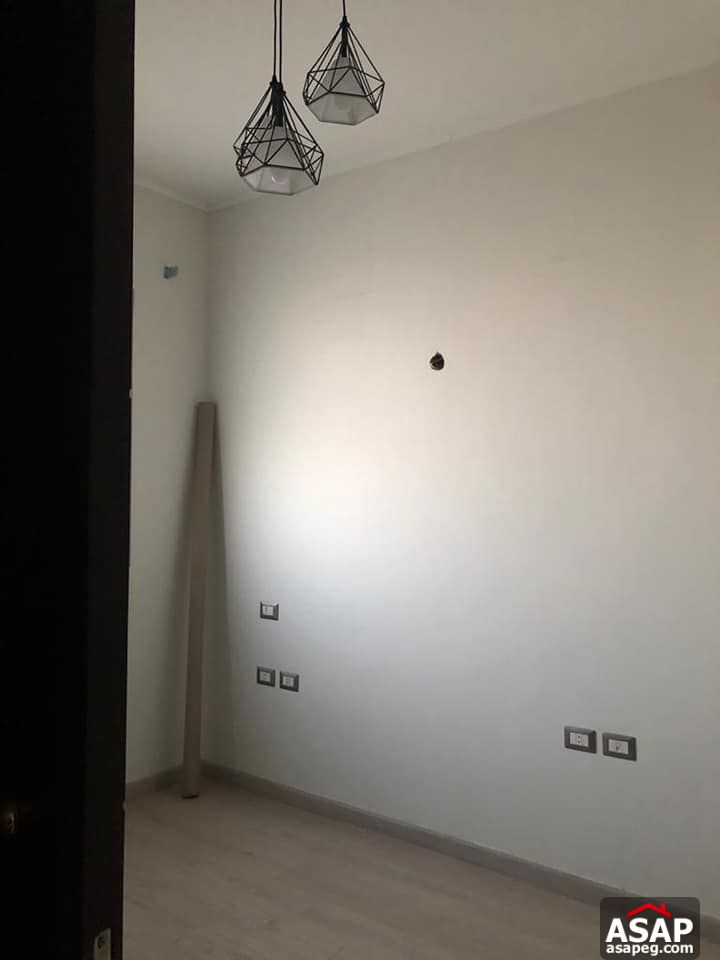 Studio for Rent in Village Gate