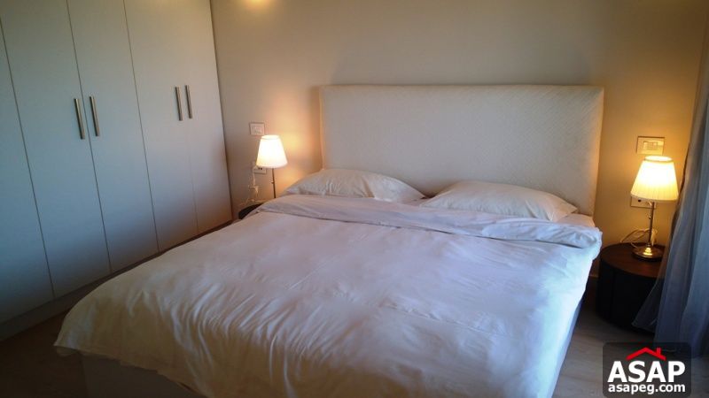 Furnished Apartment for Rent in October