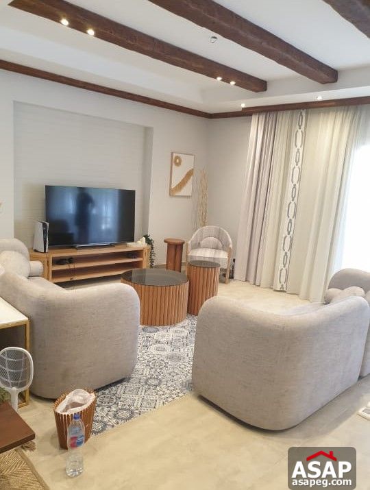 Villa with Garden for Sale in Hacienda Bay Villa with Garden for Sale in Hacienda Bay