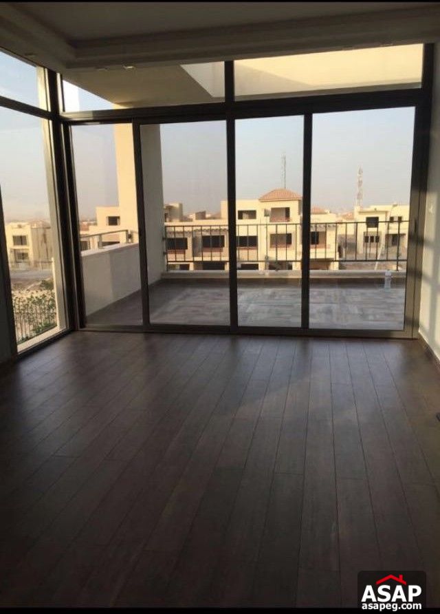 Twin House with Garden for Rent in Allegria Twin House with Garden for Rent in Allegria