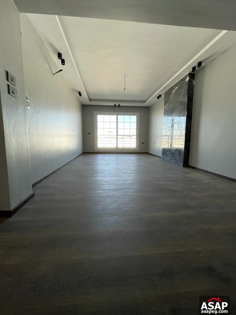 Finished Apartment for Sale in Hyde Park Finished Apartment for Sale in Hyde Park