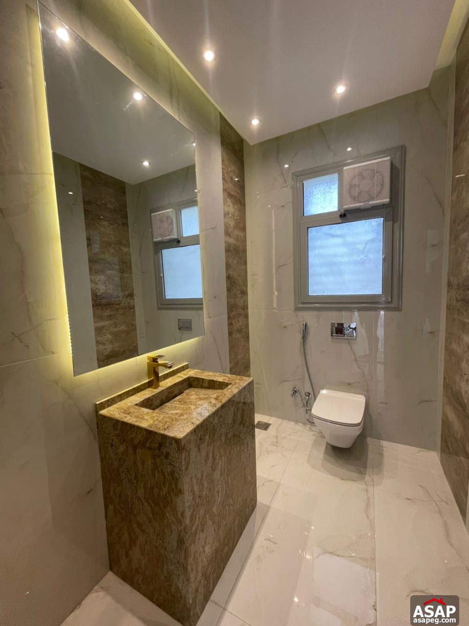 Apartment for Rent in Village Avenue