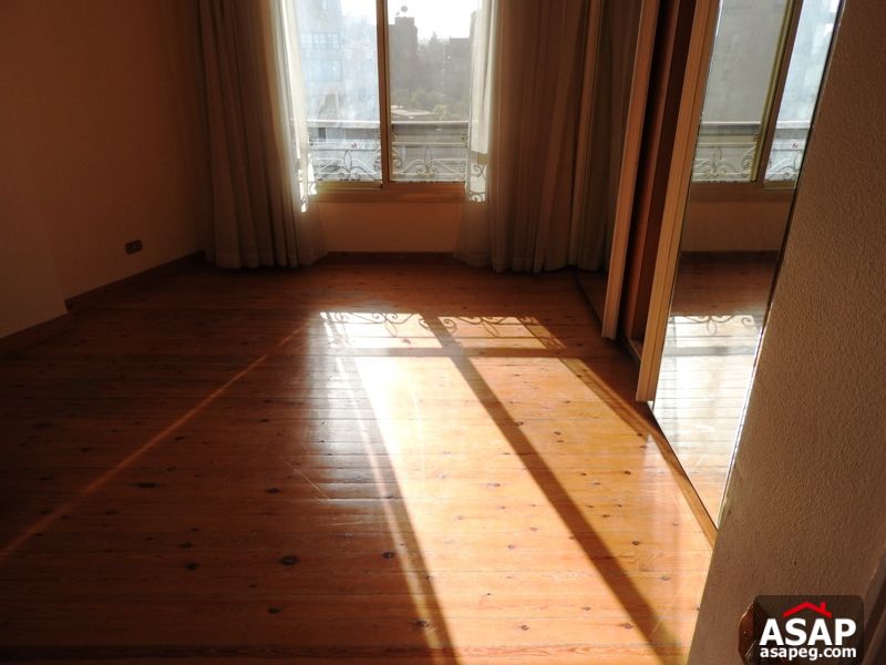 Furnished Apartment with Big Terrace in Maadi