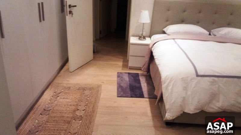 Furnished Apartment for Rent in October