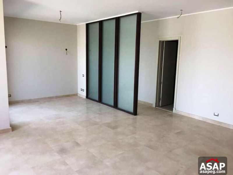 Apartment for Sale in Village Gate - New Cairo