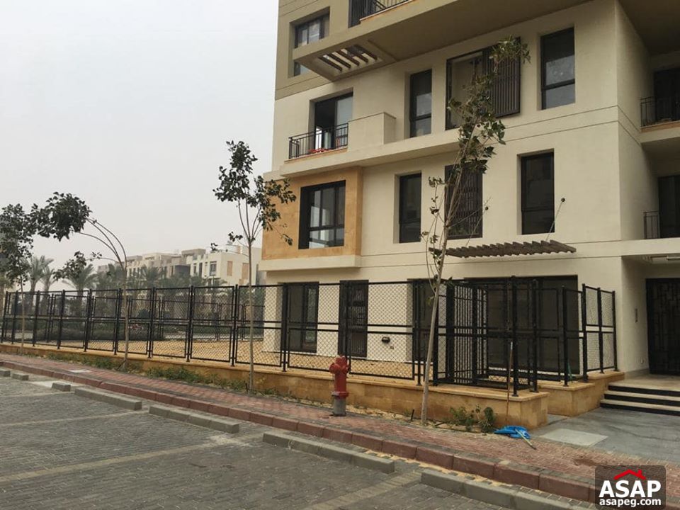 Duplex with Garden in Eastown for Rent Duplex with Garden in Eastown for Rent