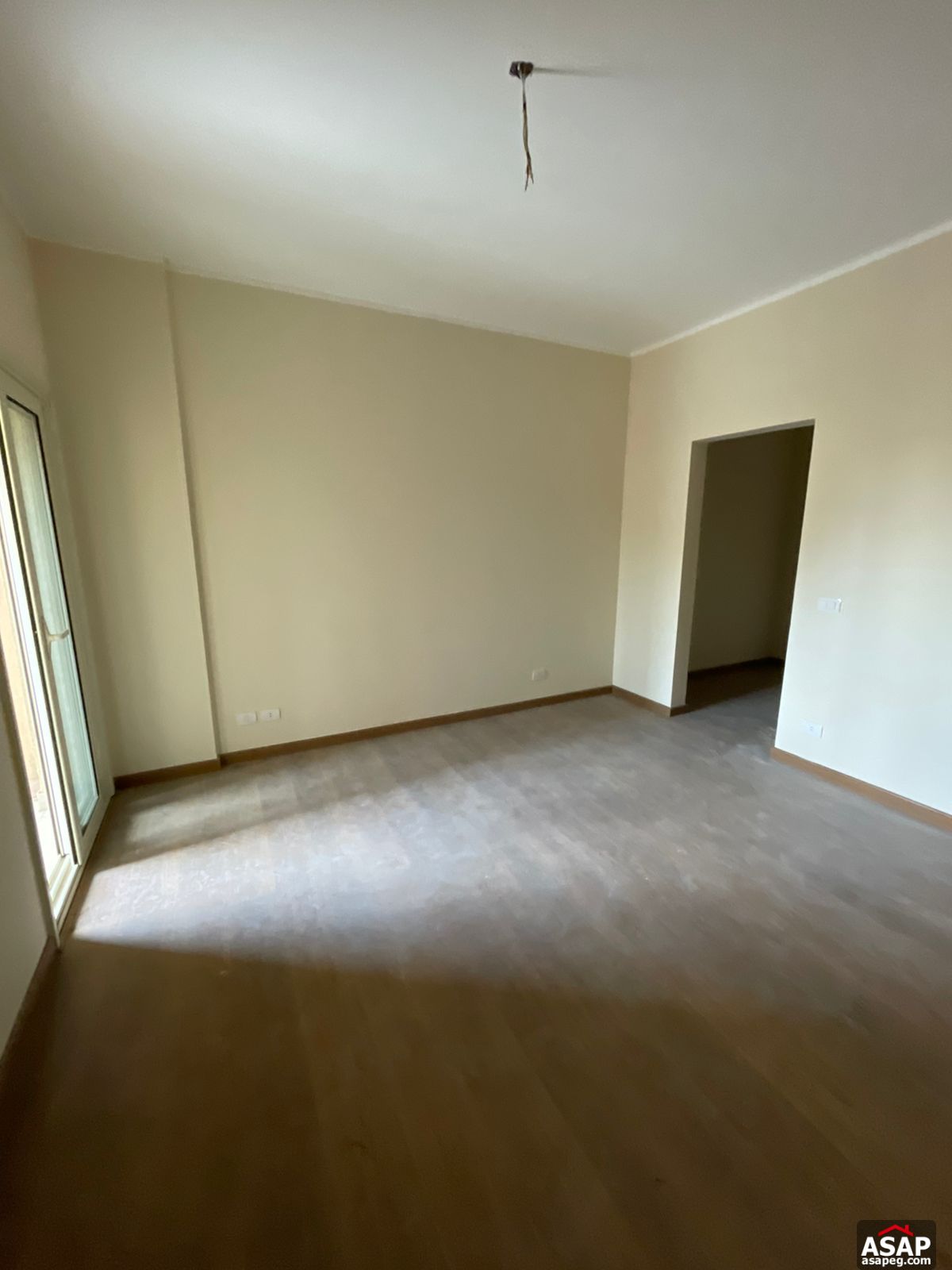 Ground Floor for Sale in 90 Avenue Ground Floor for Sale in 90 Avenue