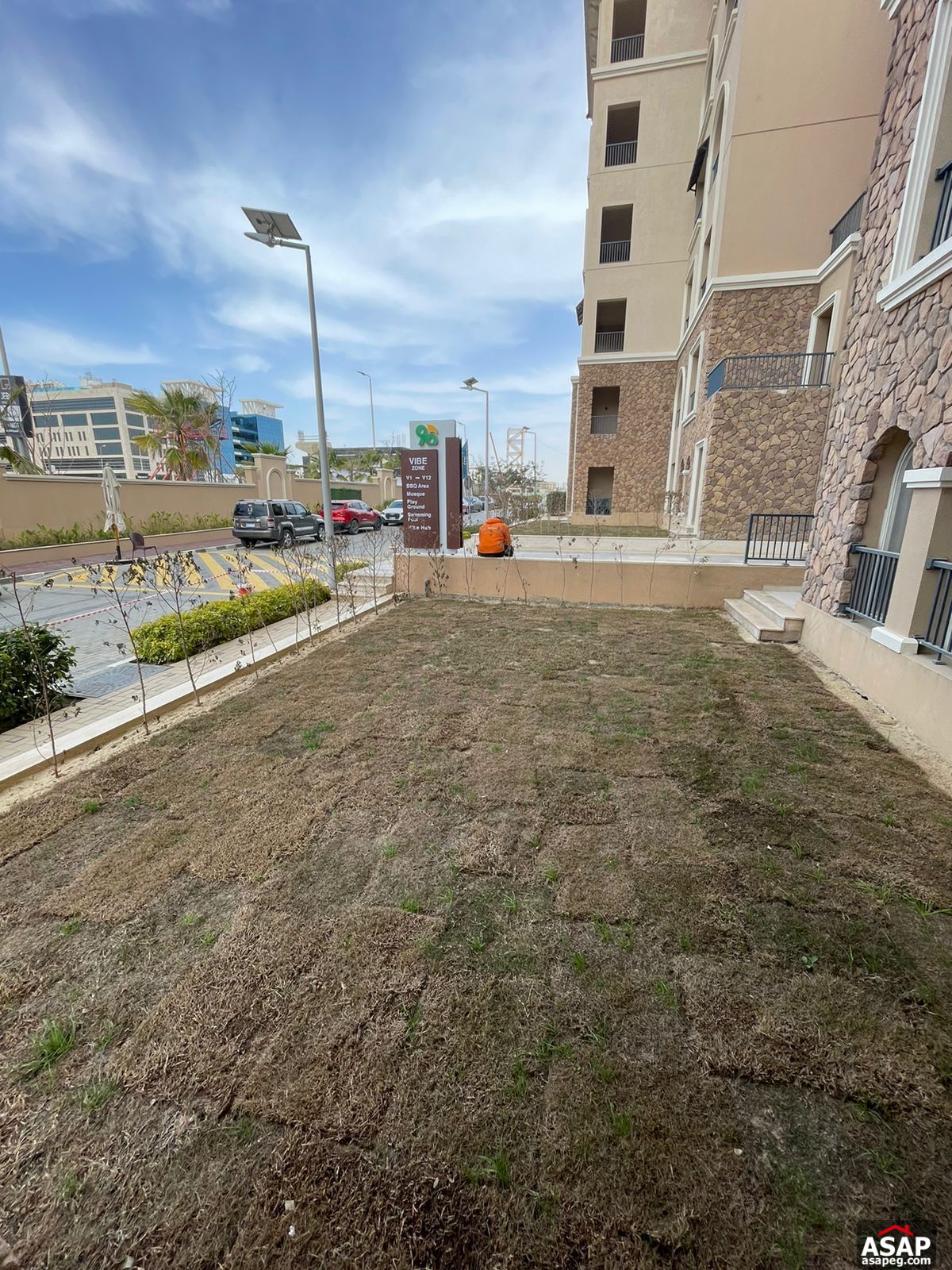 Ground Floor for Sale in 90 Avenue Ground Floor for Sale in 90 Avenue