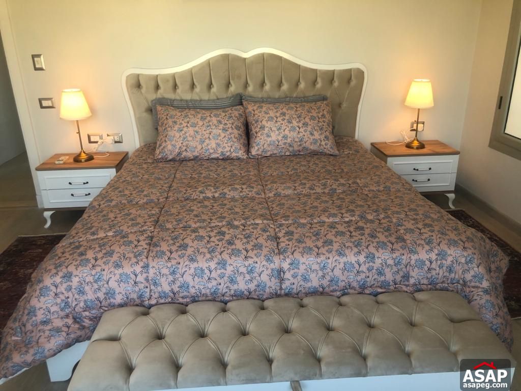 Furnished Studio for Rent in Village Gate