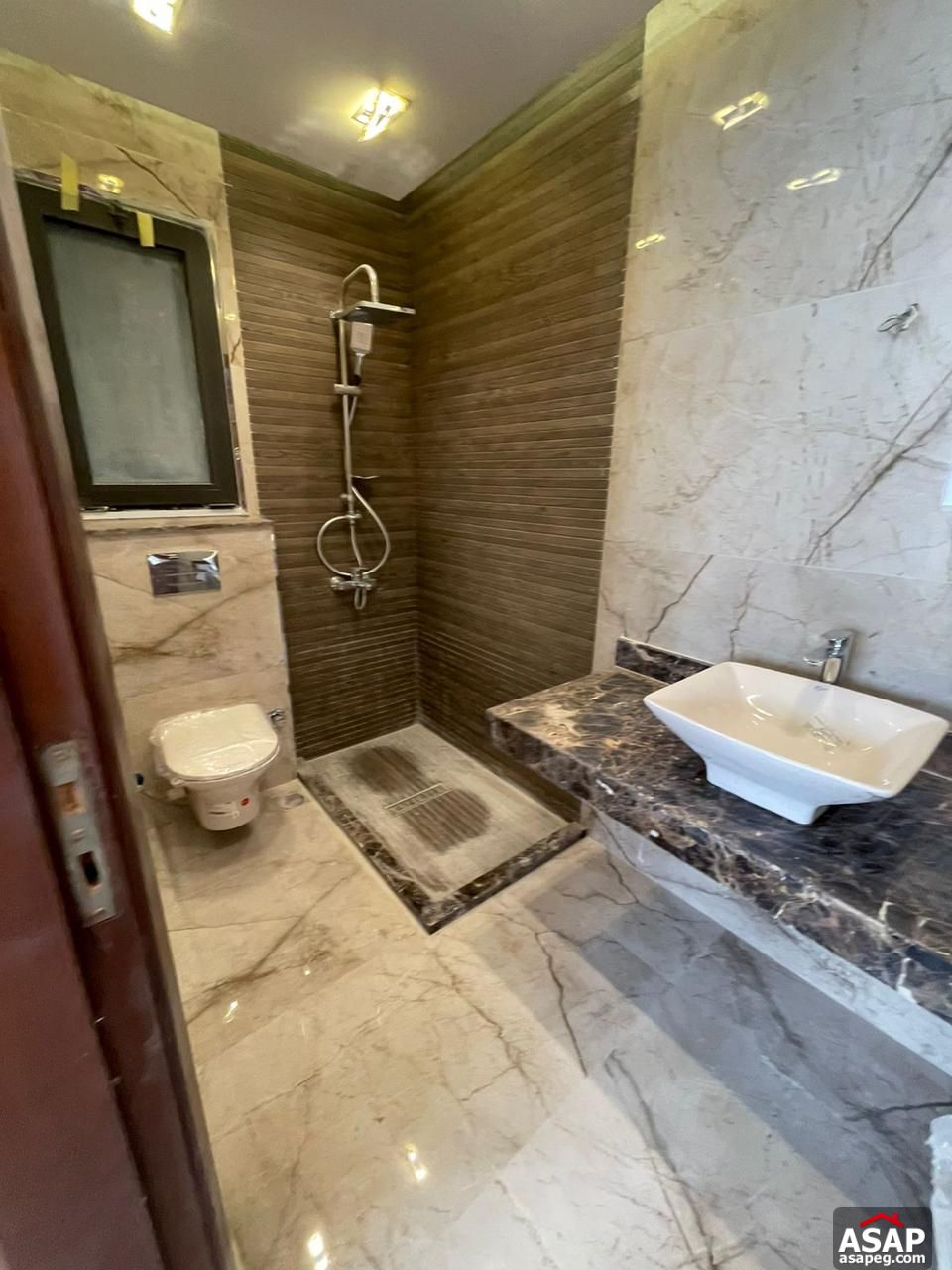 Rent Apartment in Lake View Residence