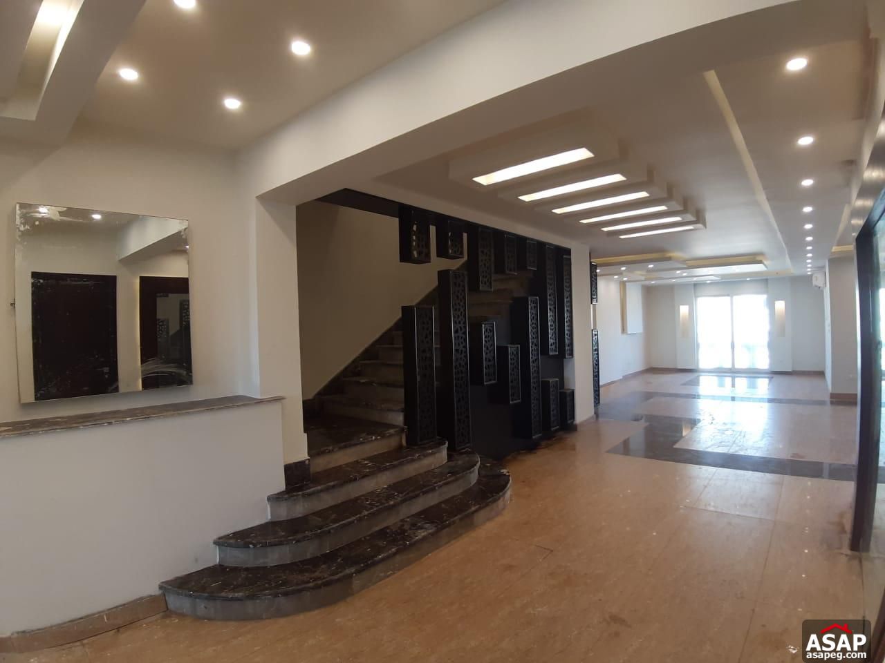 Villa for Rent in Hyde Park