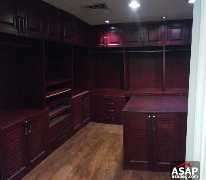 Villa with Private Pool in West Golf for Rent Villa with Private Pool in West Golf for Rent