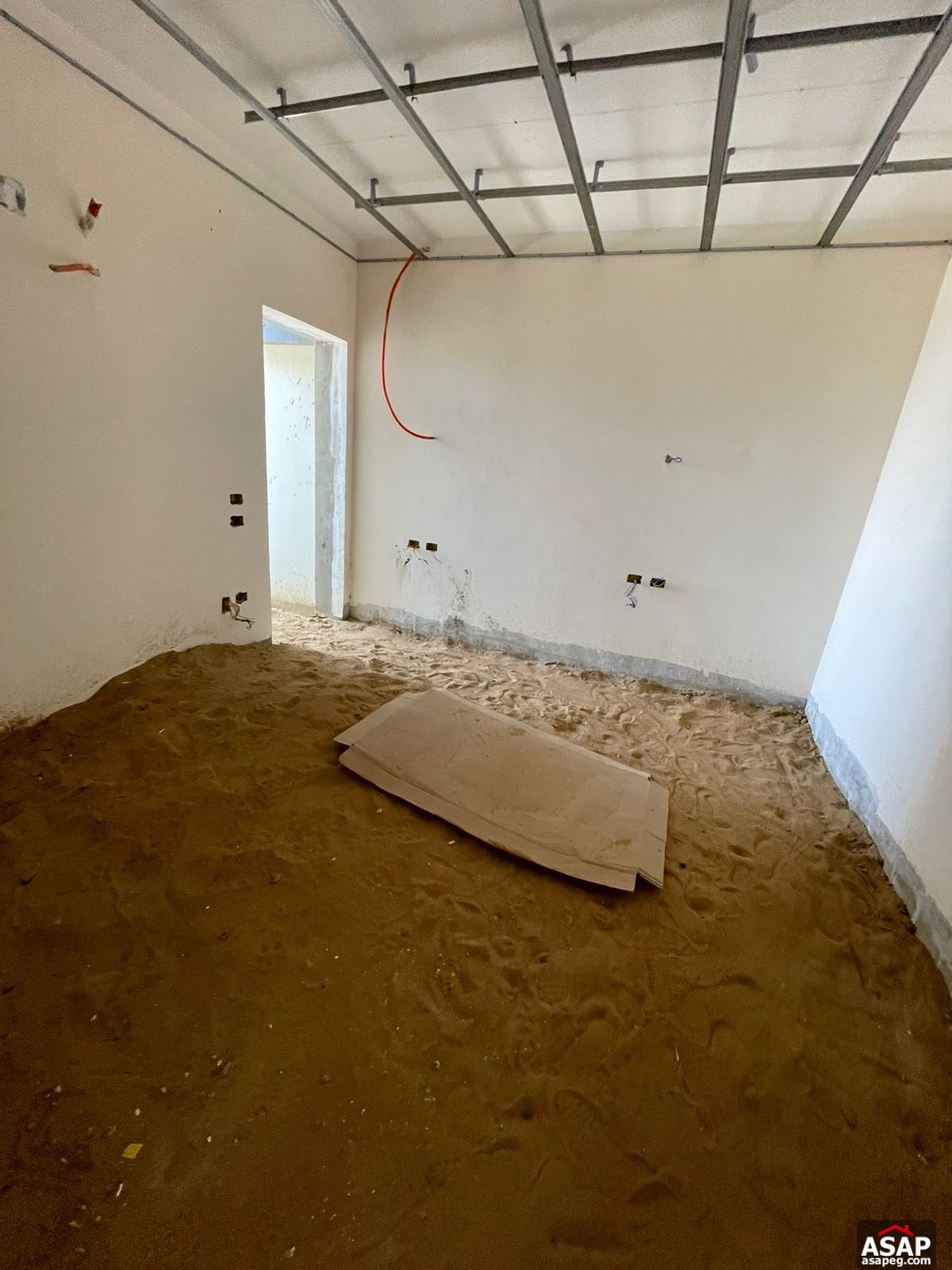 Town House Middle for Sale in Hyde Park Town House Middle for Sale in Hyde Park