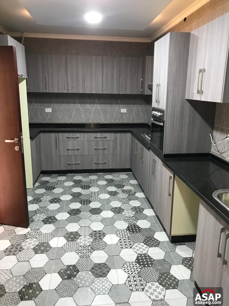 Duplex with Garden for Rent in Eastown Sodic