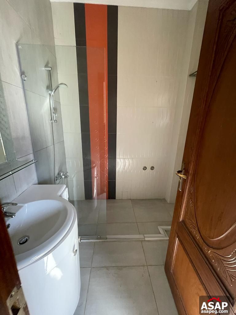 Stand Alone with Swimming Pool for Rent in Katameya Heights