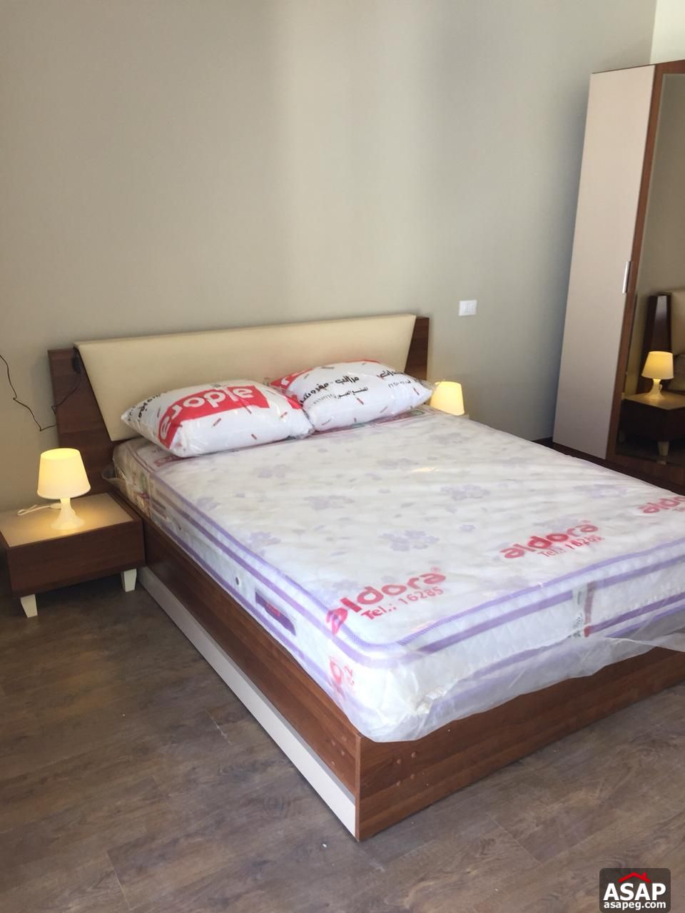 Modern Flat with Pool View for Rent in The WaterWay Modern Flat with Pool View for Rent in The WaterWay