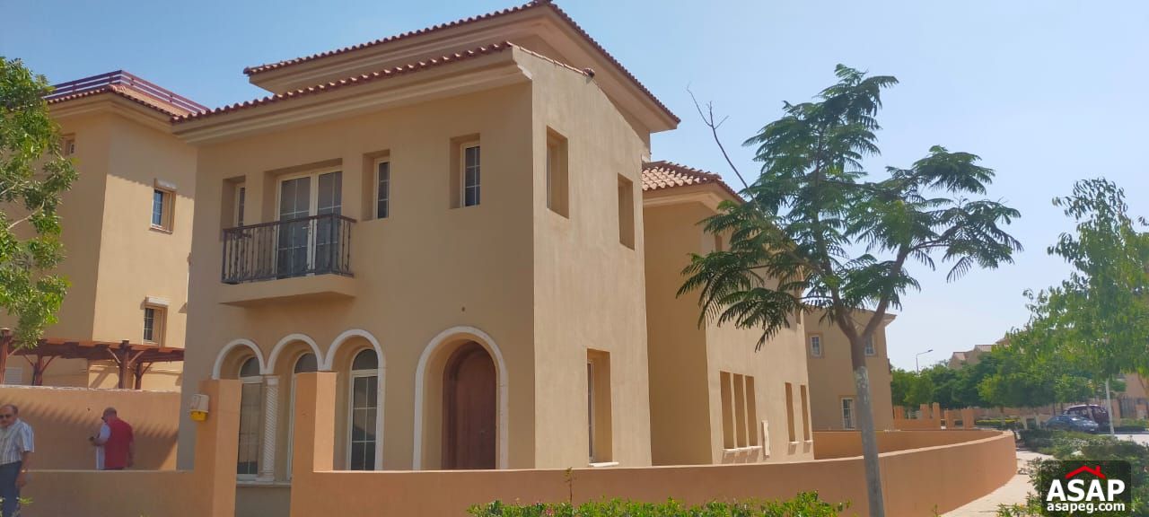 Stand Alone Villa for Sale in Hyde Park Stand Alone Villa for Sale in Hyde Park