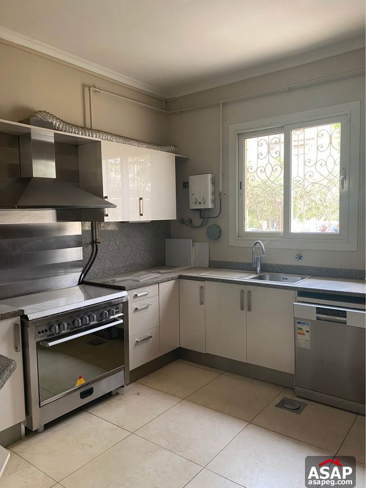 Town House for Rent in Palm Hills Compound