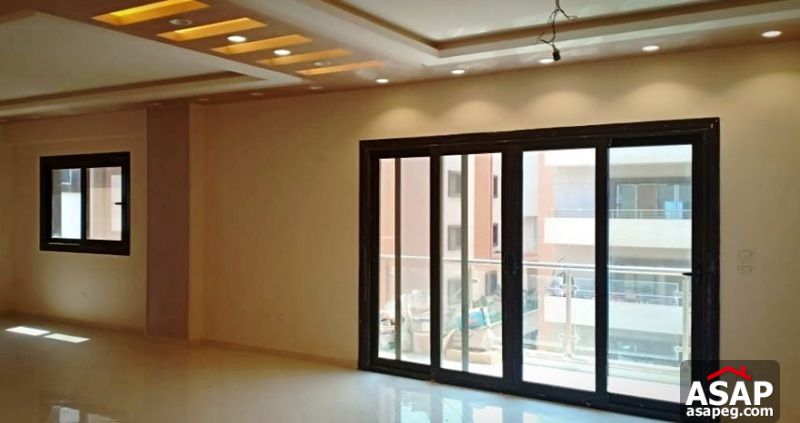 Apartment for Sale in La Mirada - New Cairo Apartment for Sale in La Mirada - New Cairo