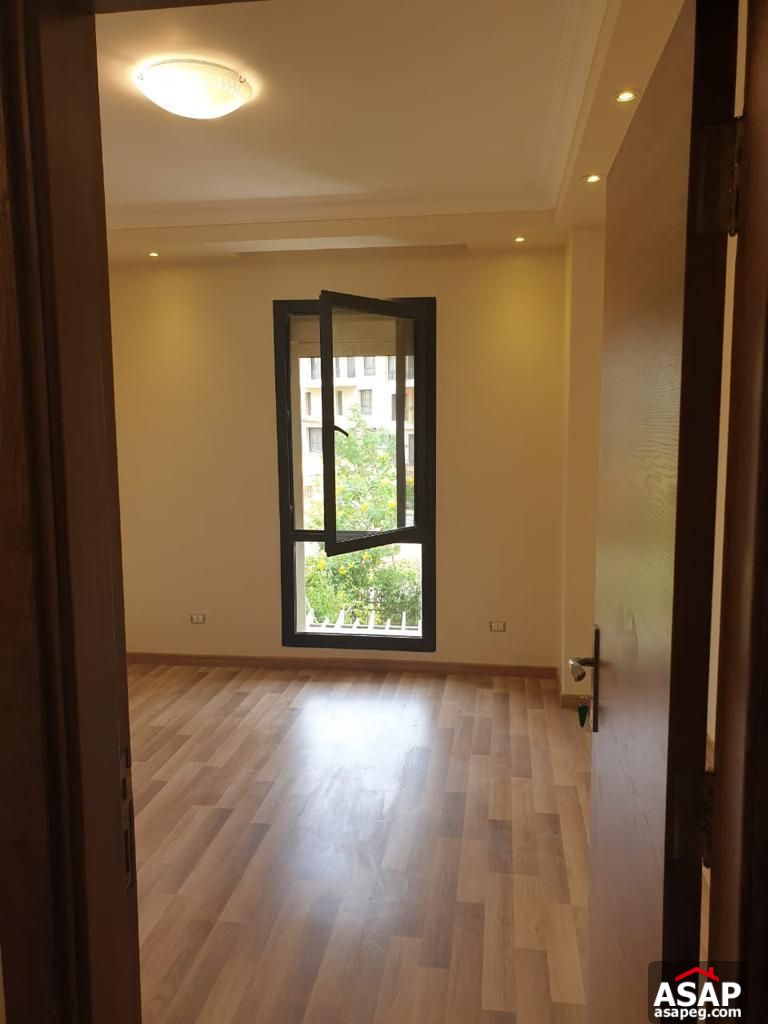 Duplex with Garden for Rent in Eastown Duplex with Garden for Rent in Eastown