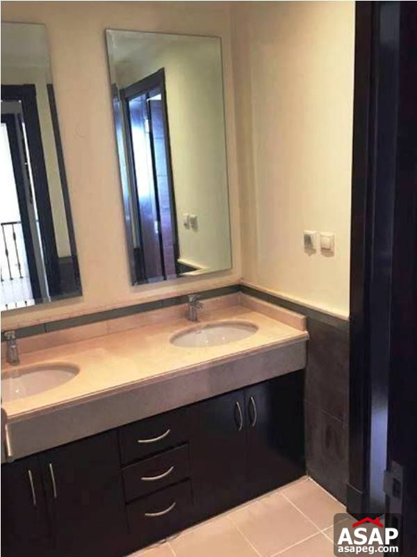 Villa with Big Garden in Uptown Cairo