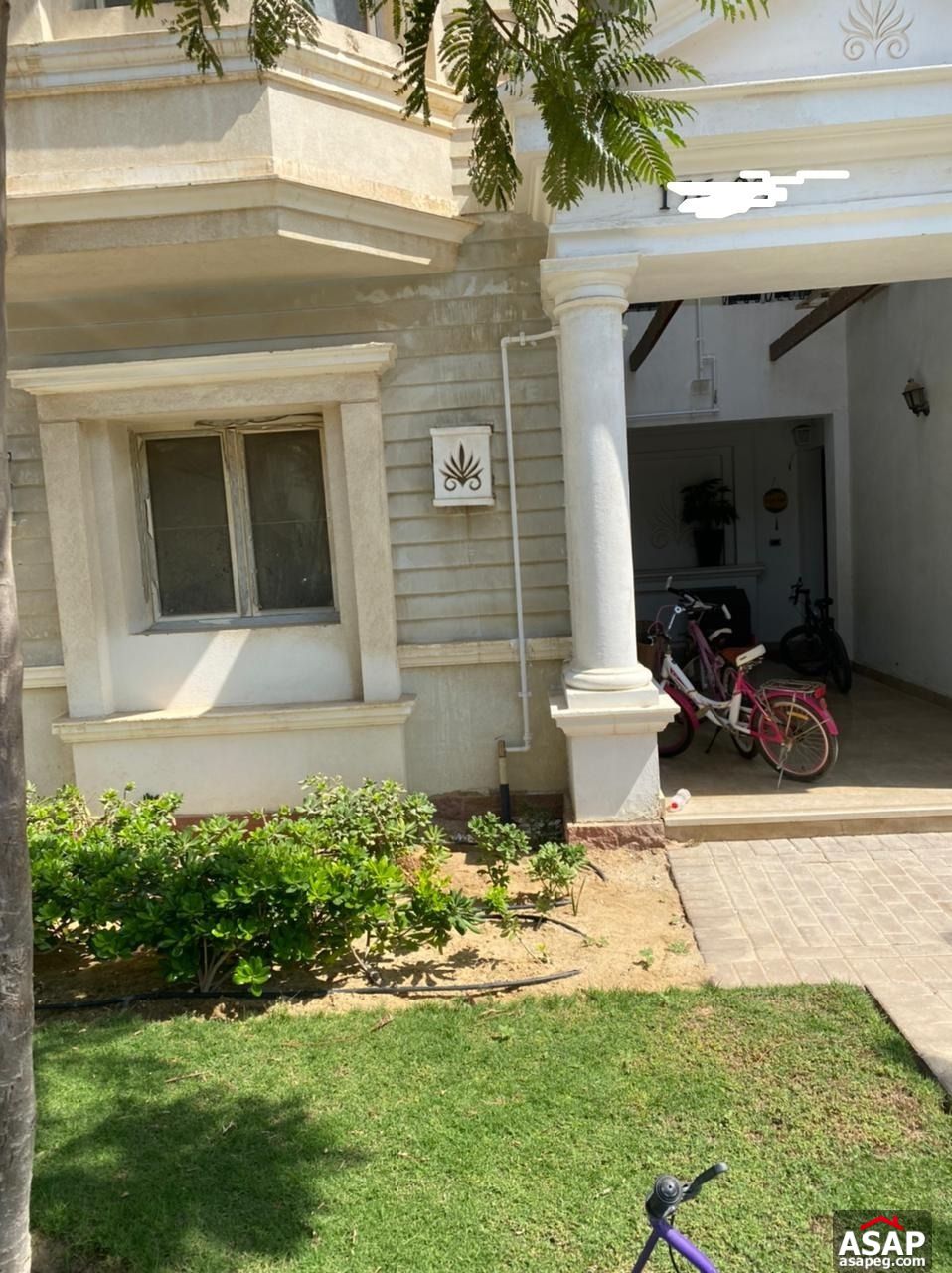 I Villa with Garden for Sale in Mountain View Hyde Park