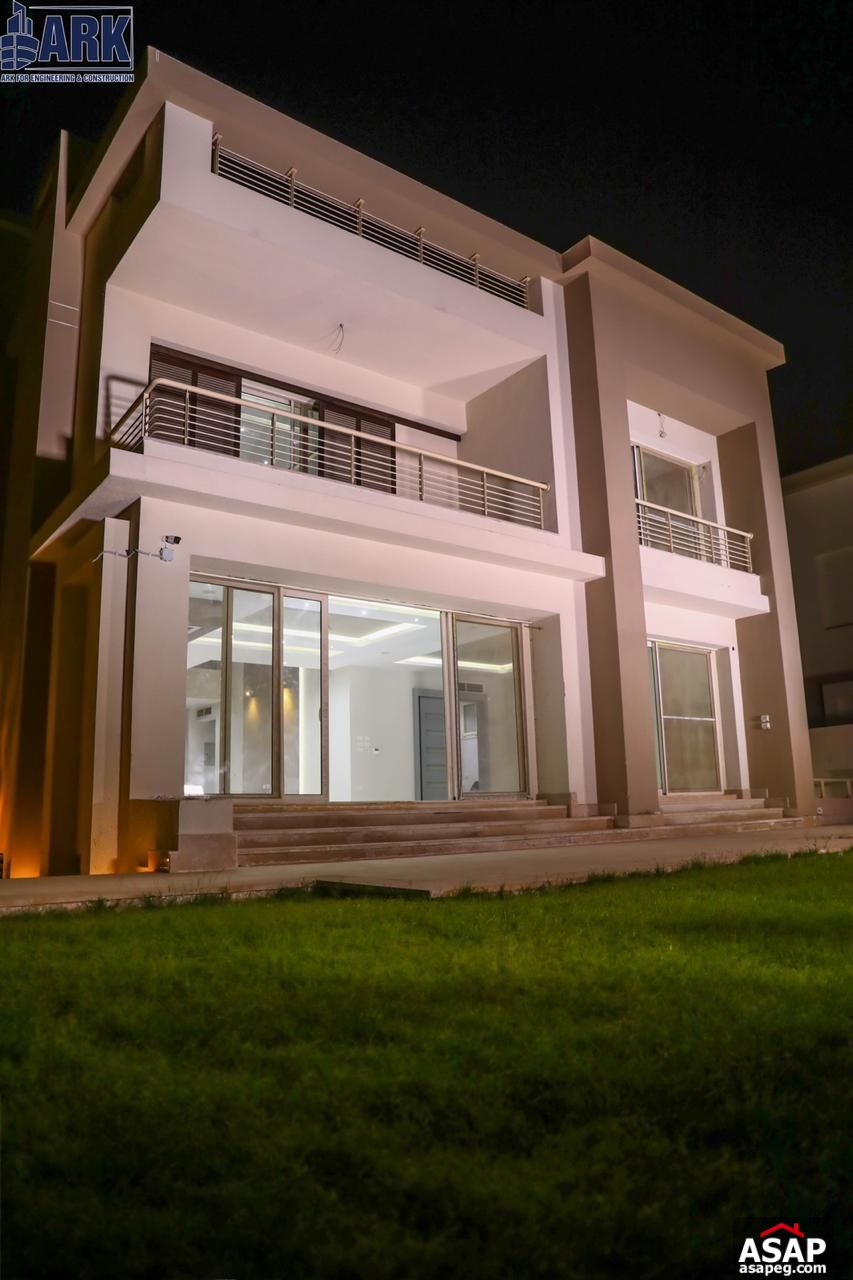 Villa for Rent in CFC Compound