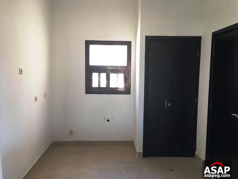 Town House with Garden for Rent in Mivida Town House with Garden for Rent in Mivida