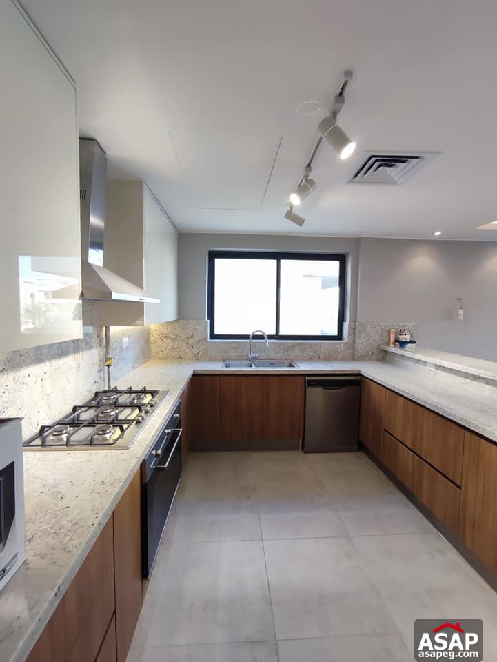 Apartment with Lake View for Rent in Lake View Residence Apartment with Lake View for Rent in Lake View Residence