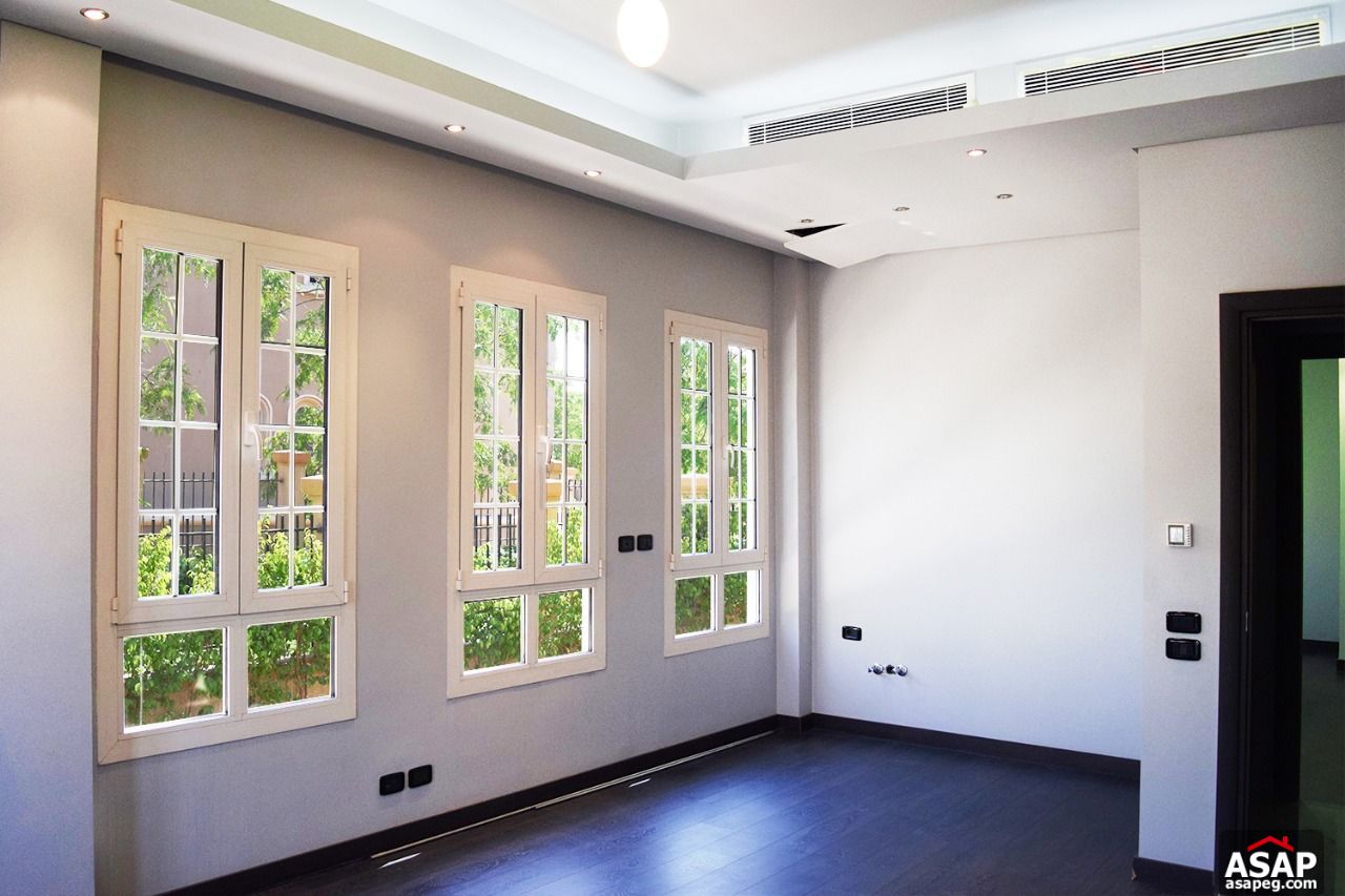 Stand Alone Villa with Swimming pool in Cairo Festival City