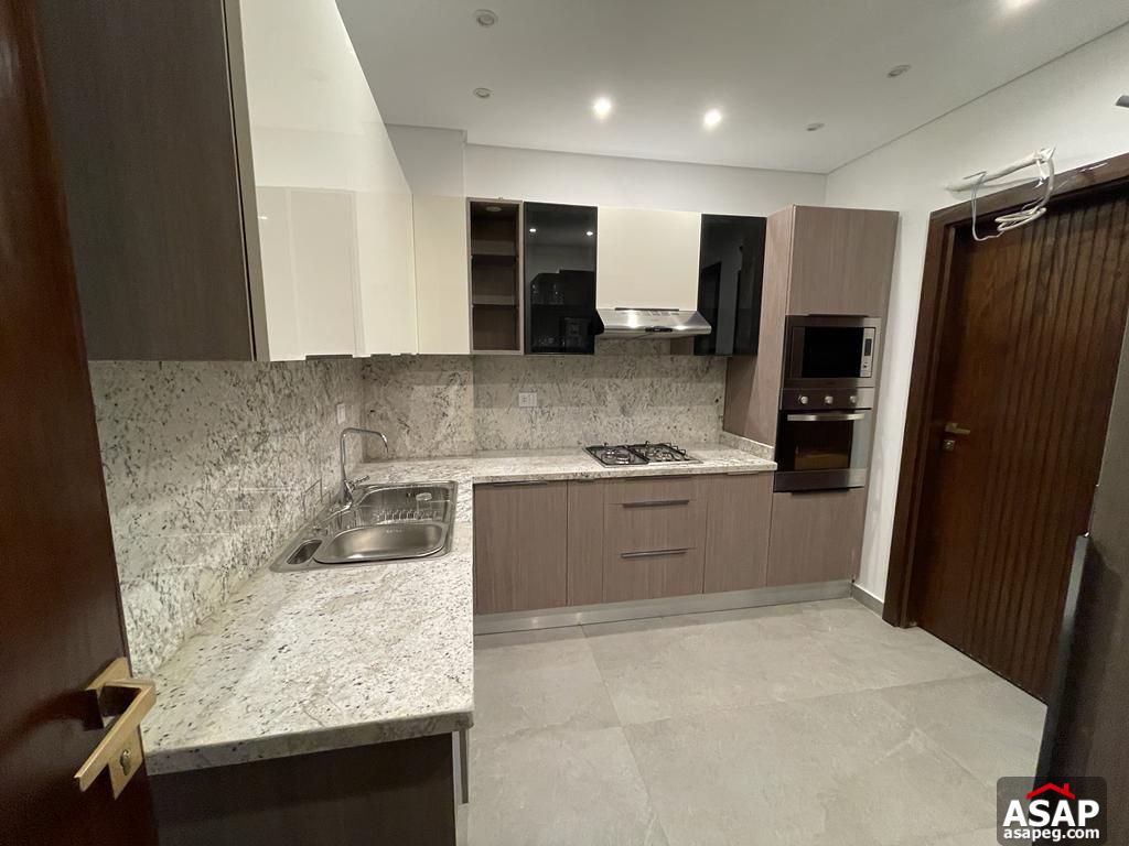 Furnished Apartment for Rent in Eastown Furnished Apartment for Rent in Eastown