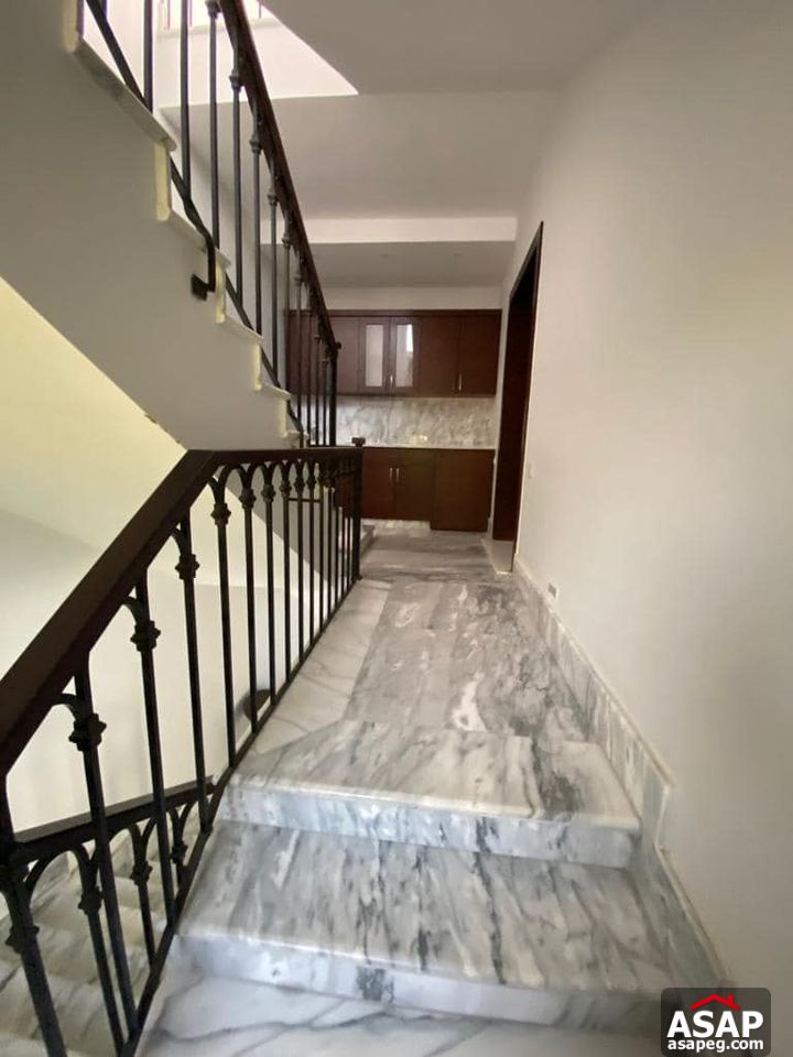 Villa with Pool for Rent in Hadaba Gezira Zayed