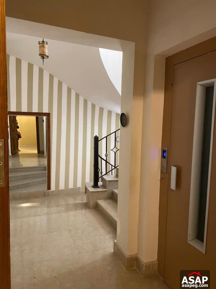 Villa with Swimming Pool for Rent in Tara Compound