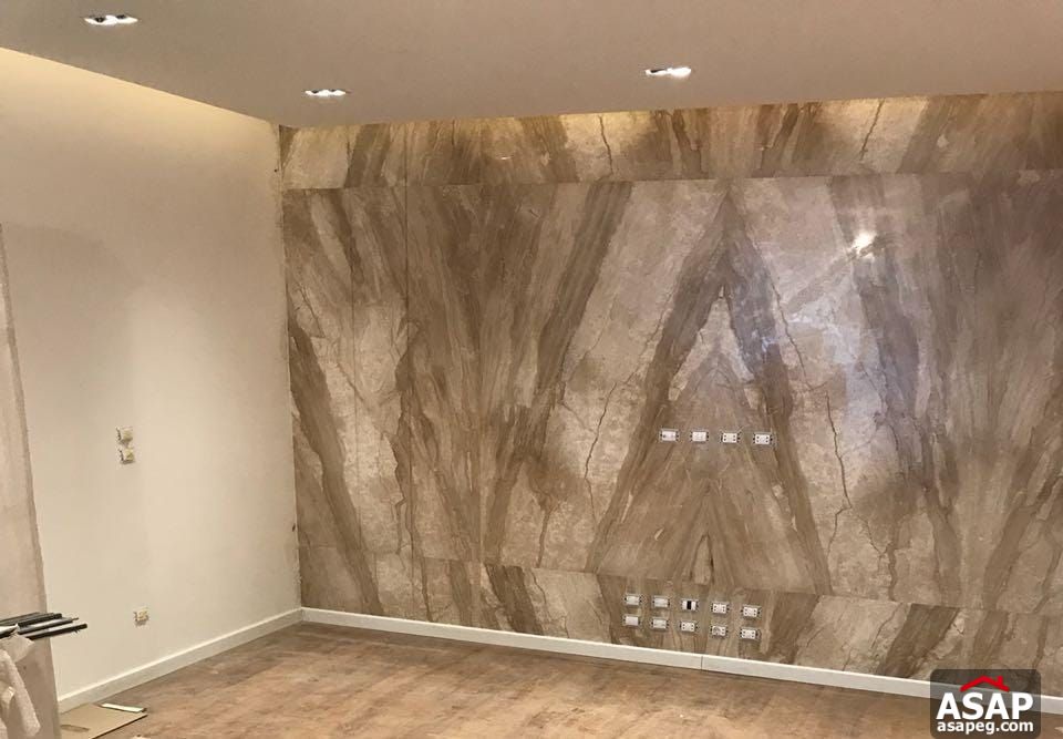 Duplex with Garden for Rent in Eastown Duplex with Garden for Rent in Eastown